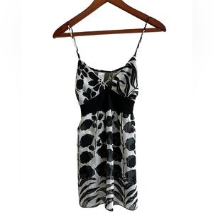 Carolina Women’s Black & White Floral Sheer Babydoll Top (Size Small)